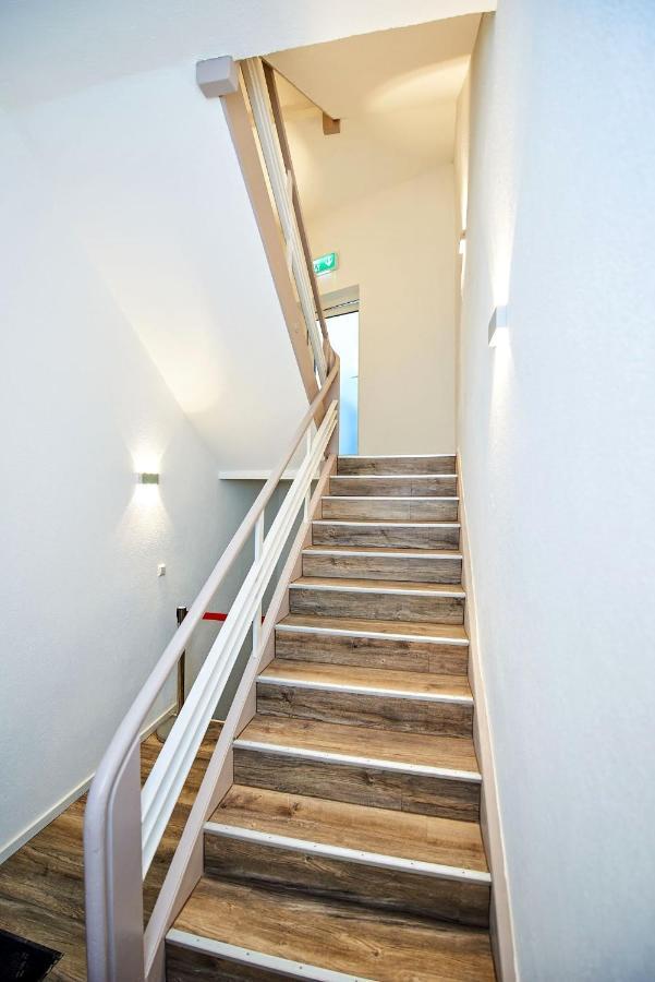 Hotel Phoenix Berghausen  Buitenkant foto